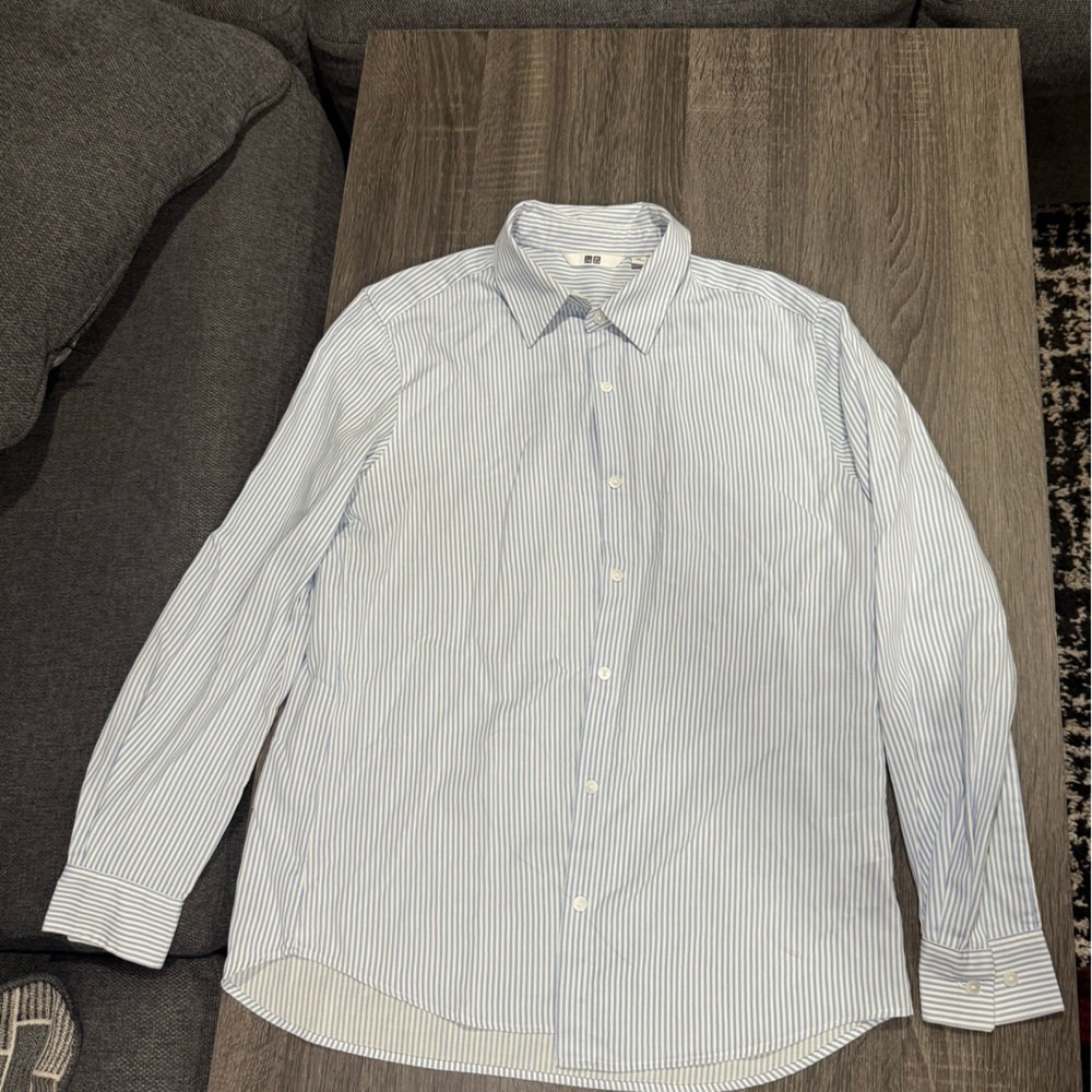 Uniqlo women Striped Button-Down Shirt - White and Blue - Picture 4 of 13